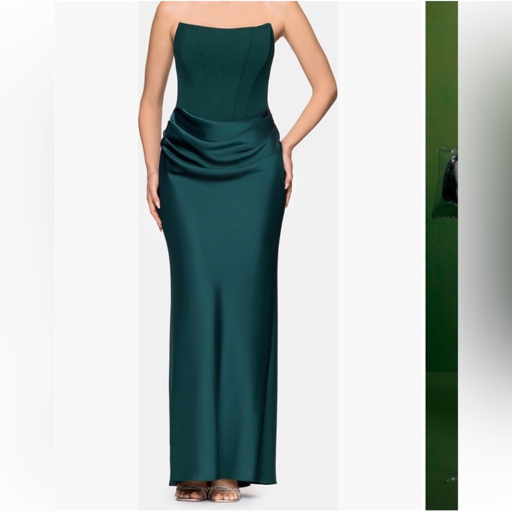 ✨NEW✨ Betsy & Adam Debra Strapless Mixed Media Gown Maxi Dress in Pine Green